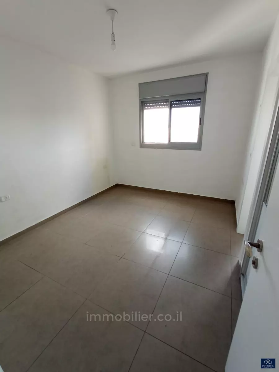 Apartment 4 rooms Ashkelon City 527-IBL-135