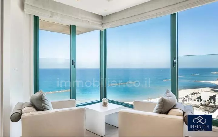 Apartment 3 rooms Tel Aviv First sea line 527-IBL-140