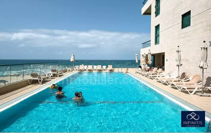 Apartment 3 rooms Tel Aviv First sea line 527-IBL-140