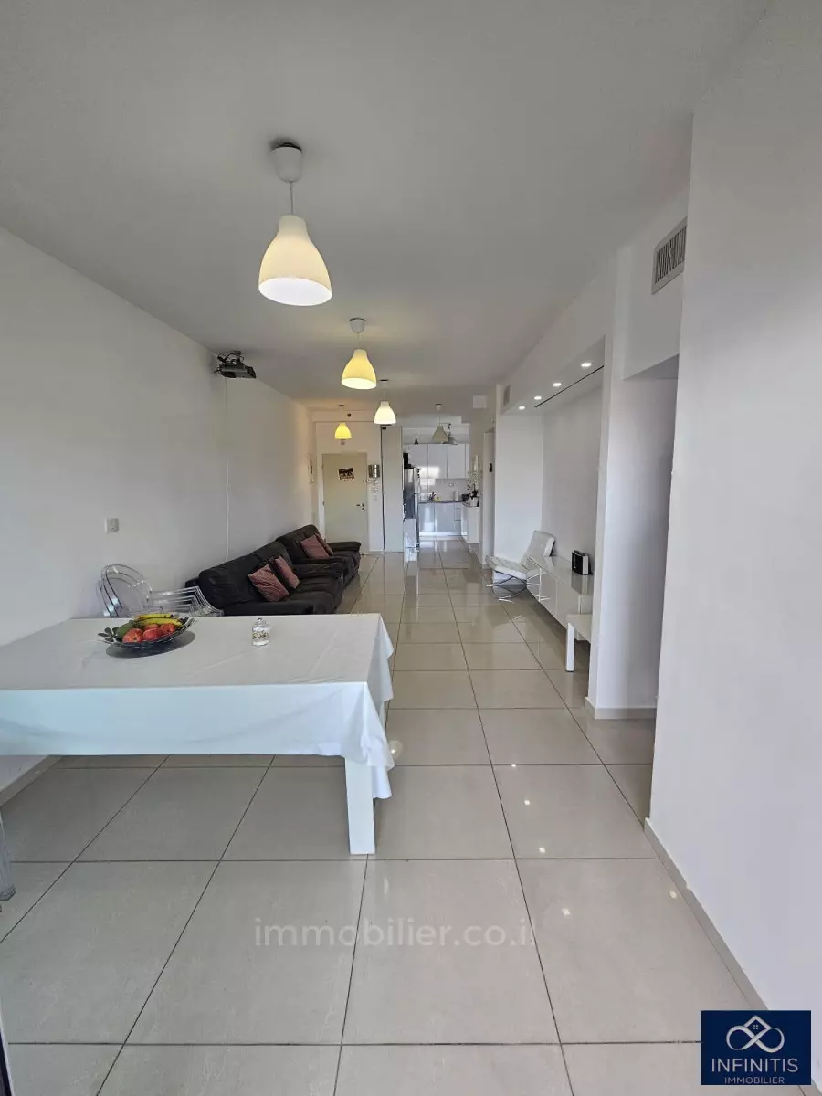 Apartment 4 Rooms Ashdod He 527-IBL-157