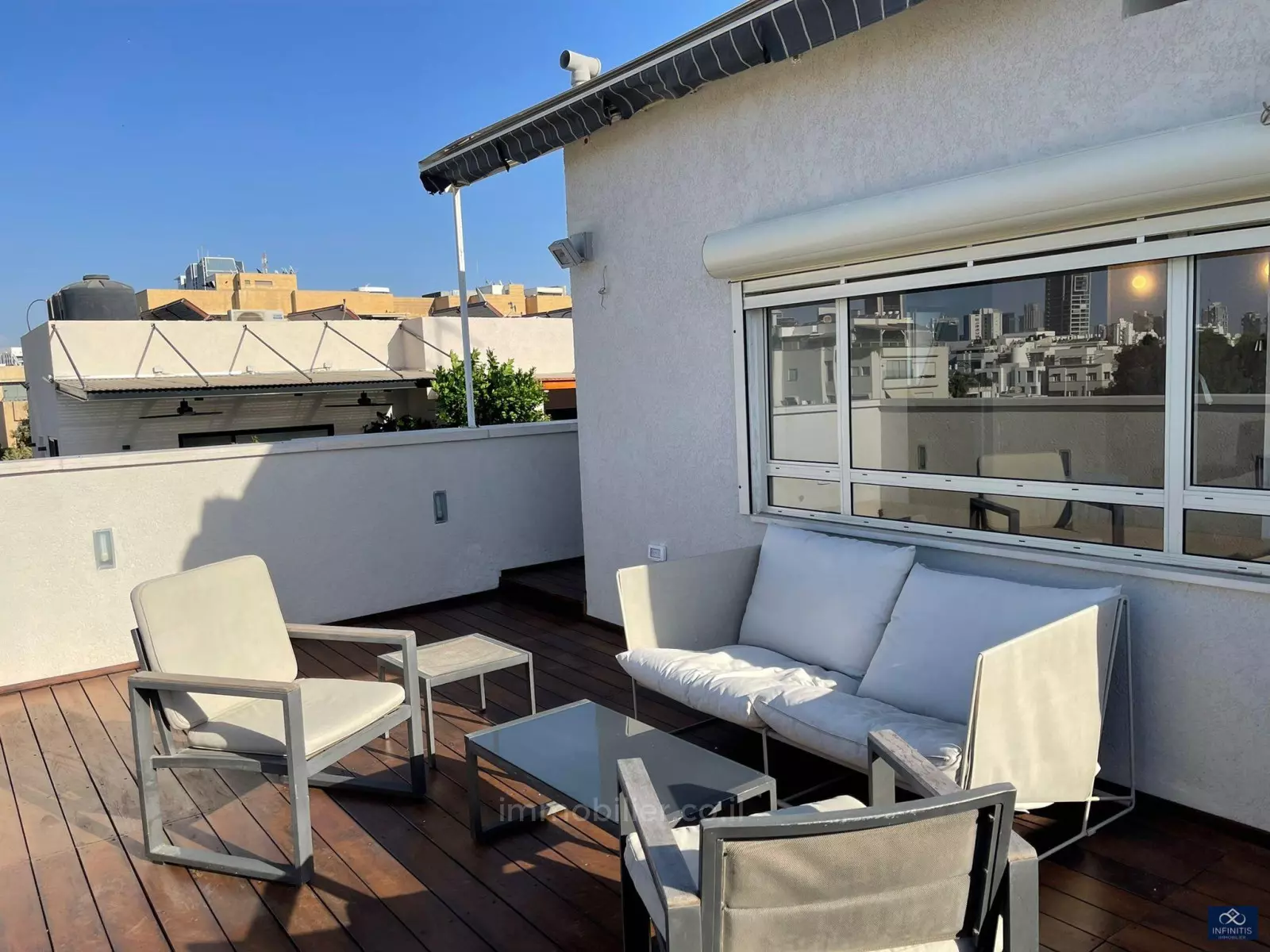 Duplex-Penthouse 4 rooms Tel Aviv Lev Tel-Aviv 527-IBL-42