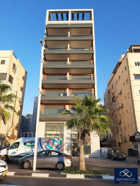 Sale Apartment Bat yam