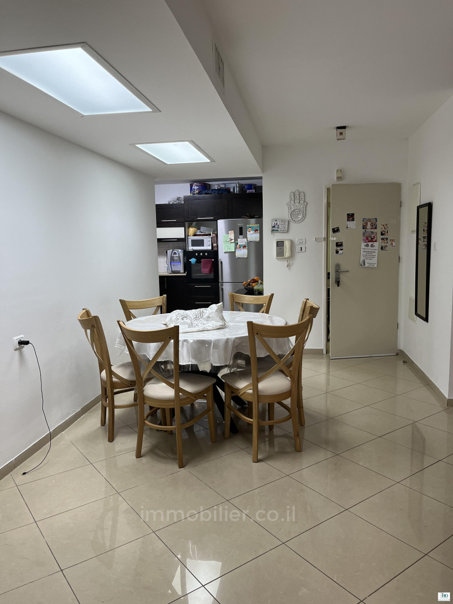 Apartment 5 Rooms Ashkelon Barnea 529-IBL-34
