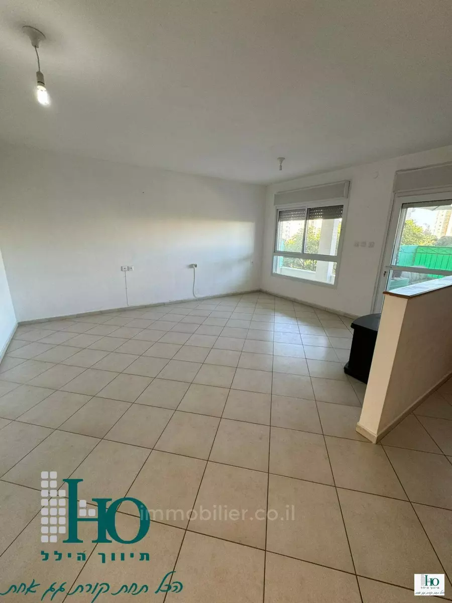 Villa 4 Rooms Ashkelon Newe Ilan 529-IBL-47