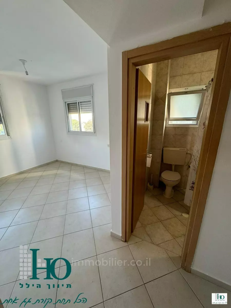 Villa 4 Rooms Ashkelon Newe Ilan 529-IBL-47