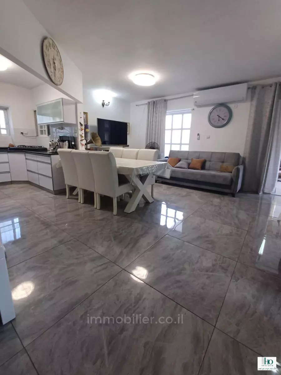 Villa 5 Rooms Ashkelon Barnea 529-IBL-72