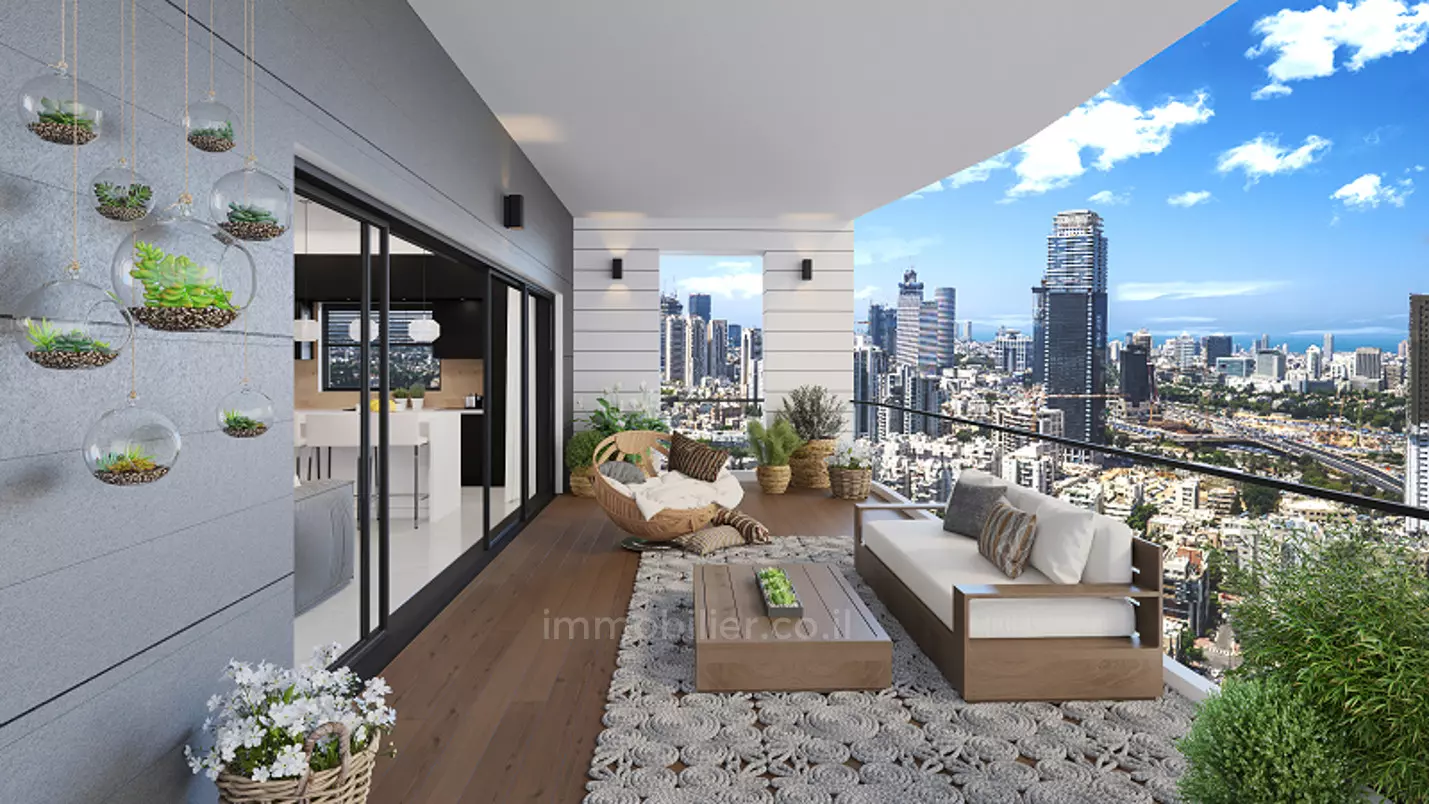 Mini-Penthouse 5 Rooms Ramat Gan Street Jabotinski 577-IBL-18