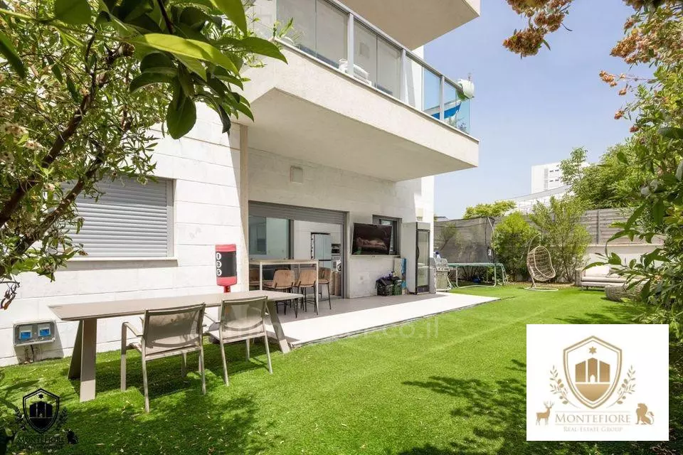 Ground floor 4 Rooms Herzliya Galil Yam 577-IBL-43