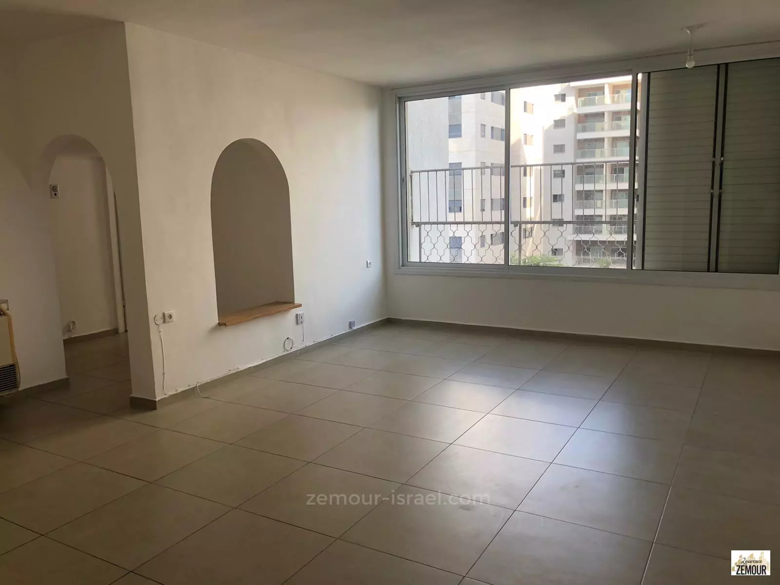 Apartment 4 rooms Raanana Near Yad Labanim 60-IBL-1241