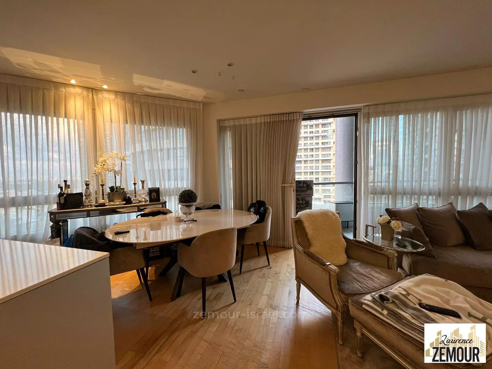 Apartment 3 rooms Tel Aviv Kikar Hamedina 60-IBL-1292