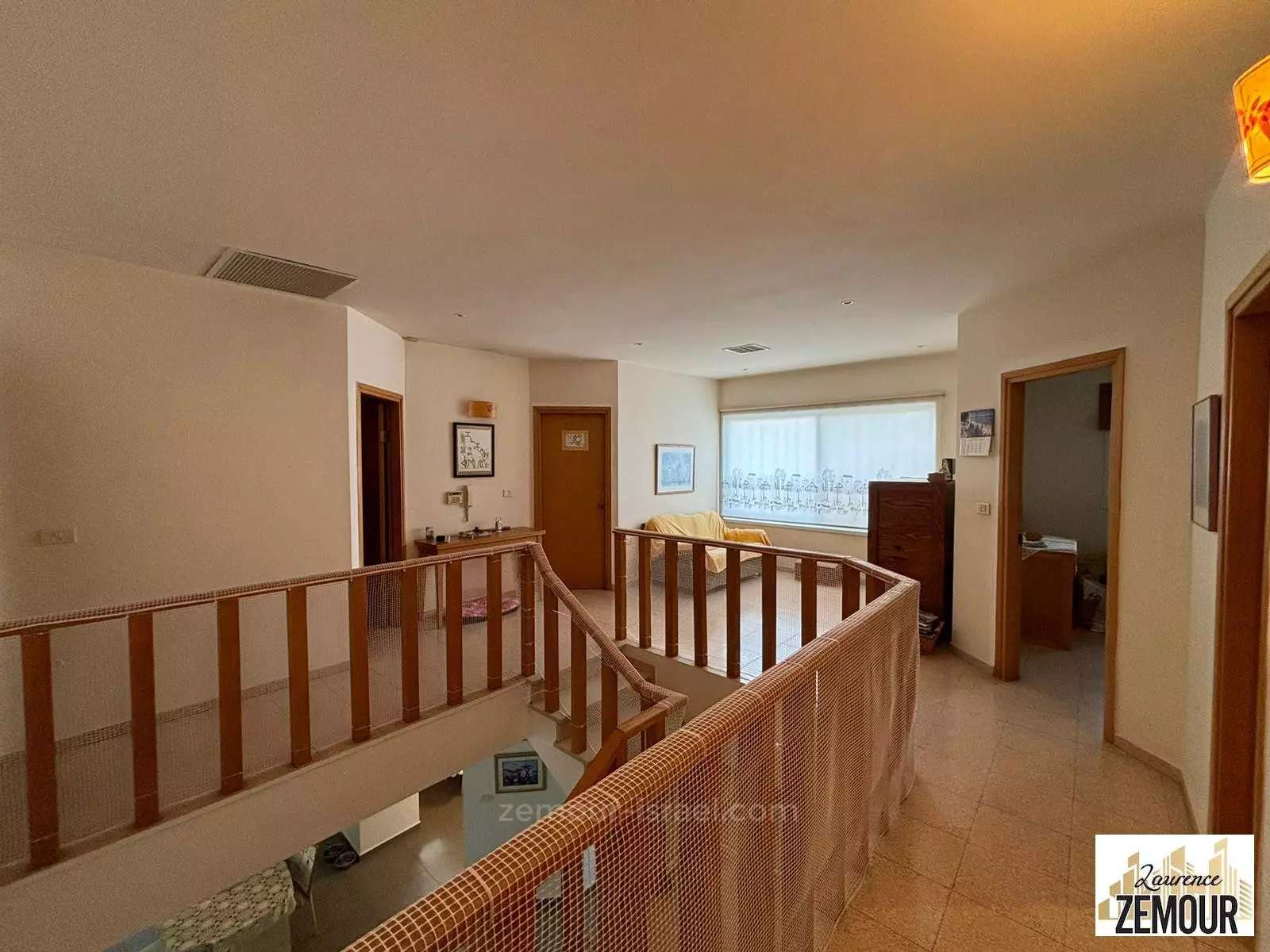 Cottage 8.5 rooms Raanana Kiryat Ganim 60-IBL-1298