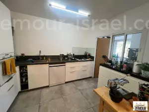 Sale Apartment Herzliya