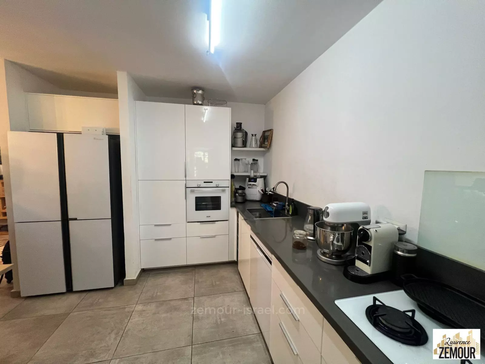 Apartment 4 rooms Herzliya City center 60-IBL-1371