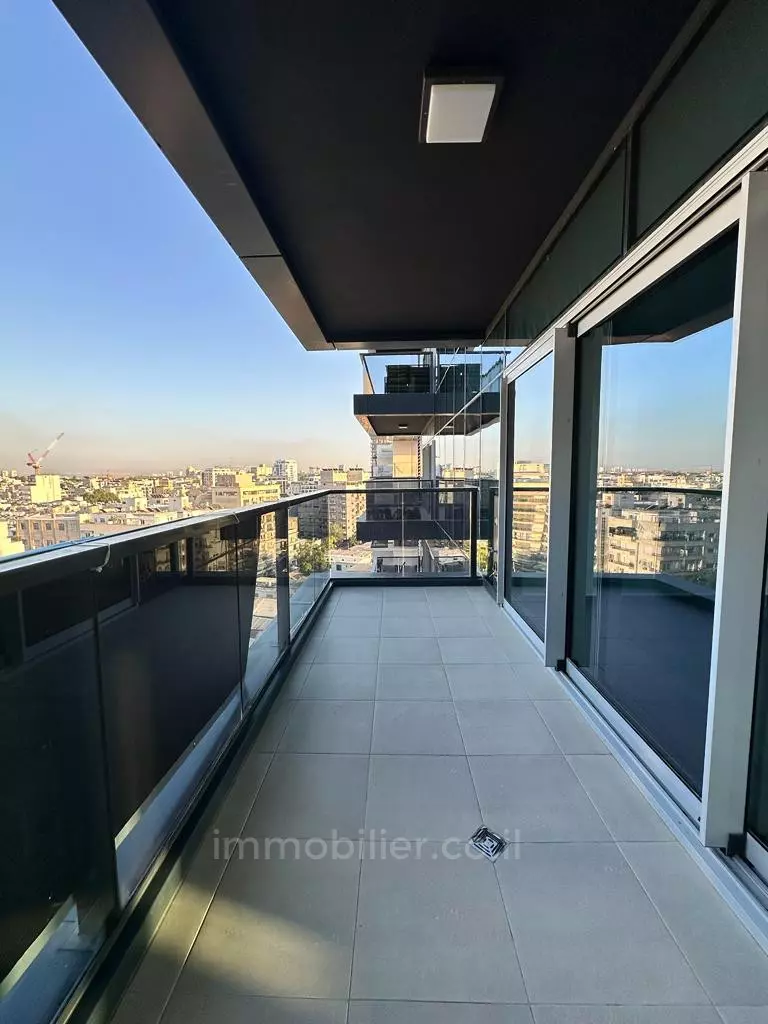 Apartment 4 rooms Tel Aviv Florentine 601-IBL-10