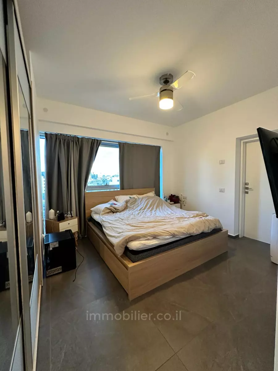 Apartment 4 rooms Tel Aviv Florentine 601-IBL-10