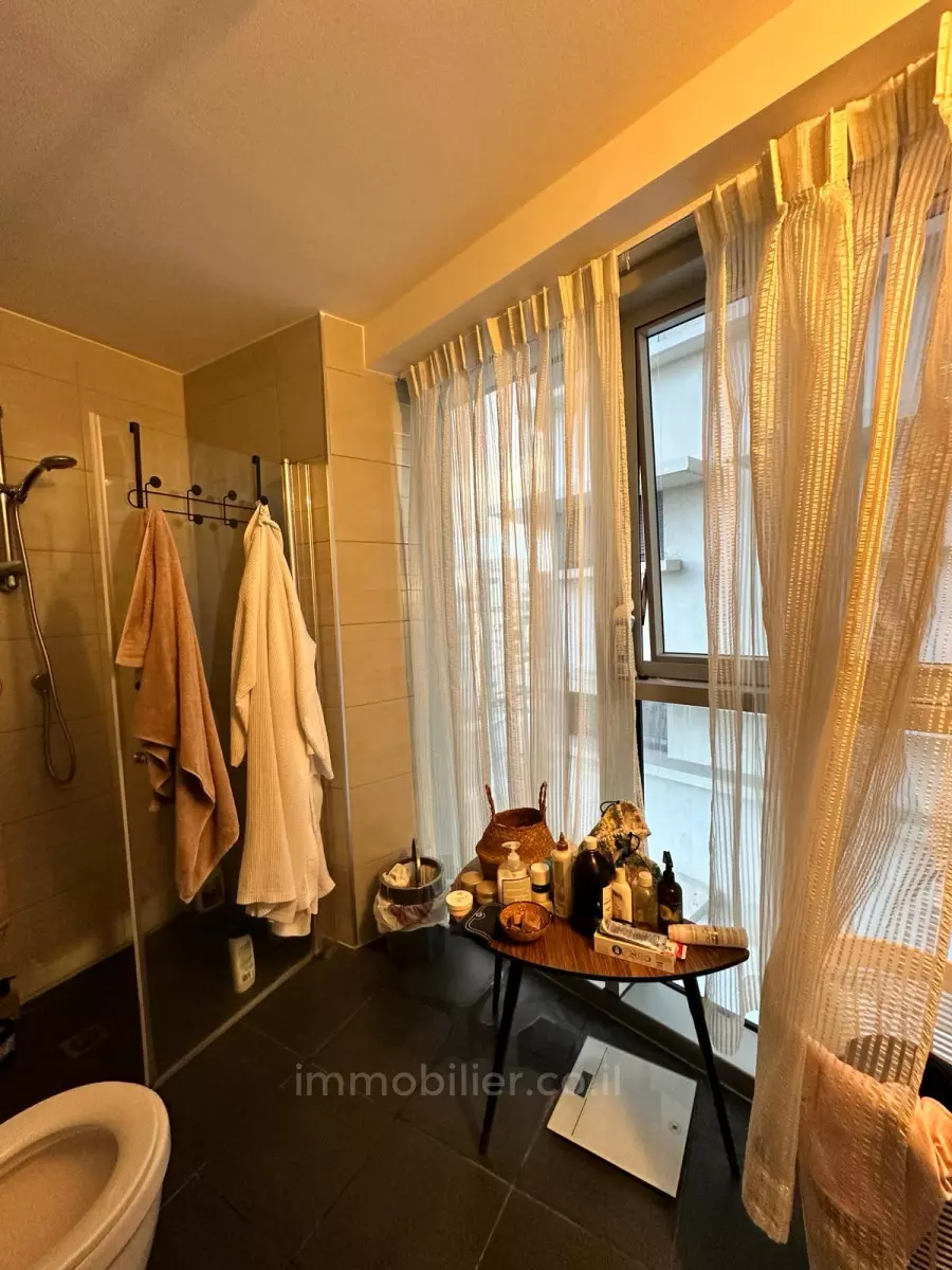 Apartment 4 rooms Tel Aviv Florentine 601-IBL-10