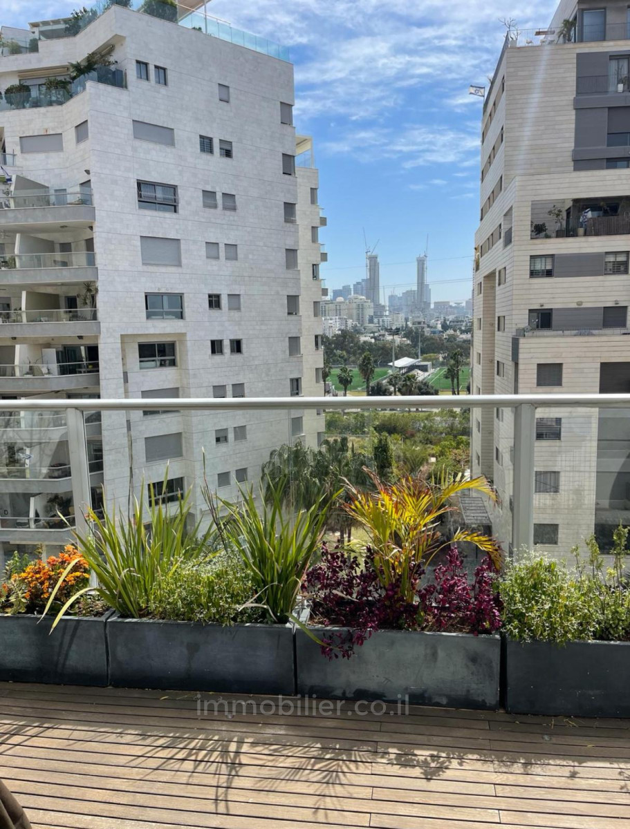 Duplex 6 Rooms Tel Aviv Tochnit lamed 601-IBL-20