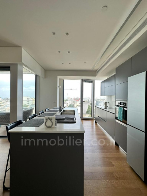 For sale Apartment Tel Aviv