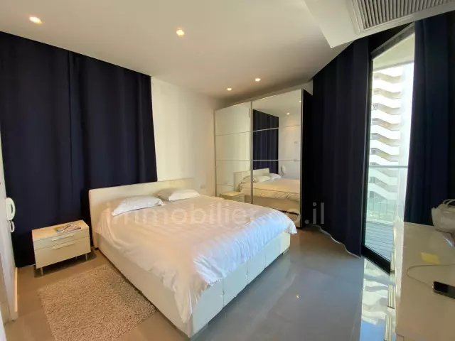 Sale Apartment Tel Aviv