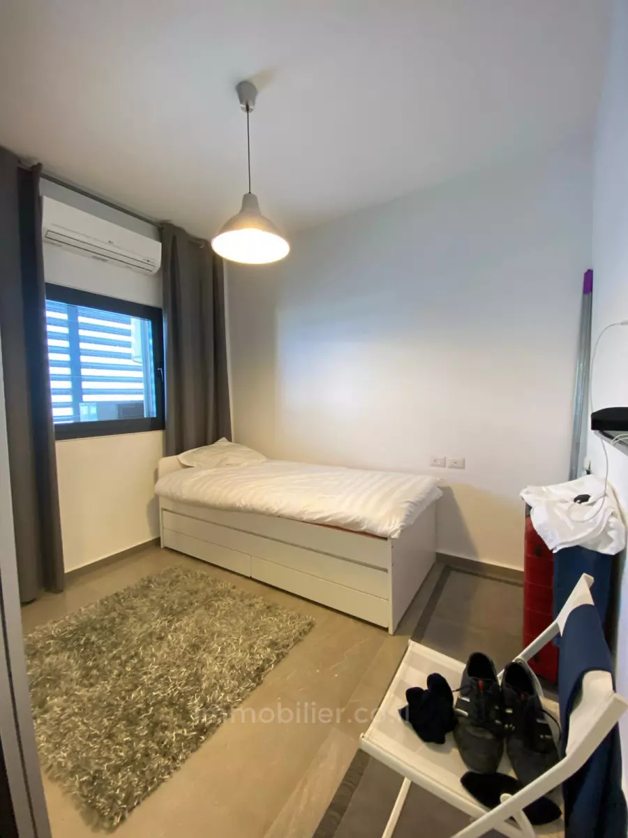 Apartment 4 rooms Tel Aviv First sea line 601-IBL-3