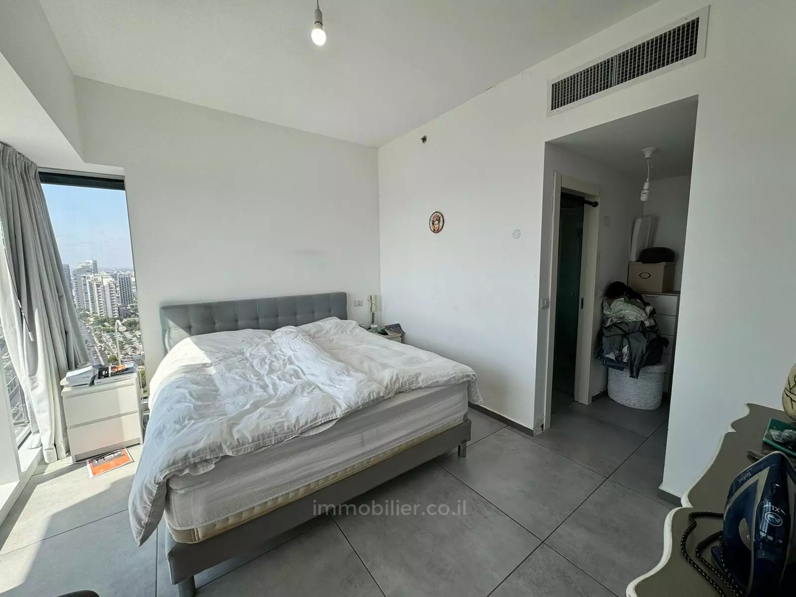 Apartment 4 Rooms Tel Aviv Hakirya 601-IBL-41