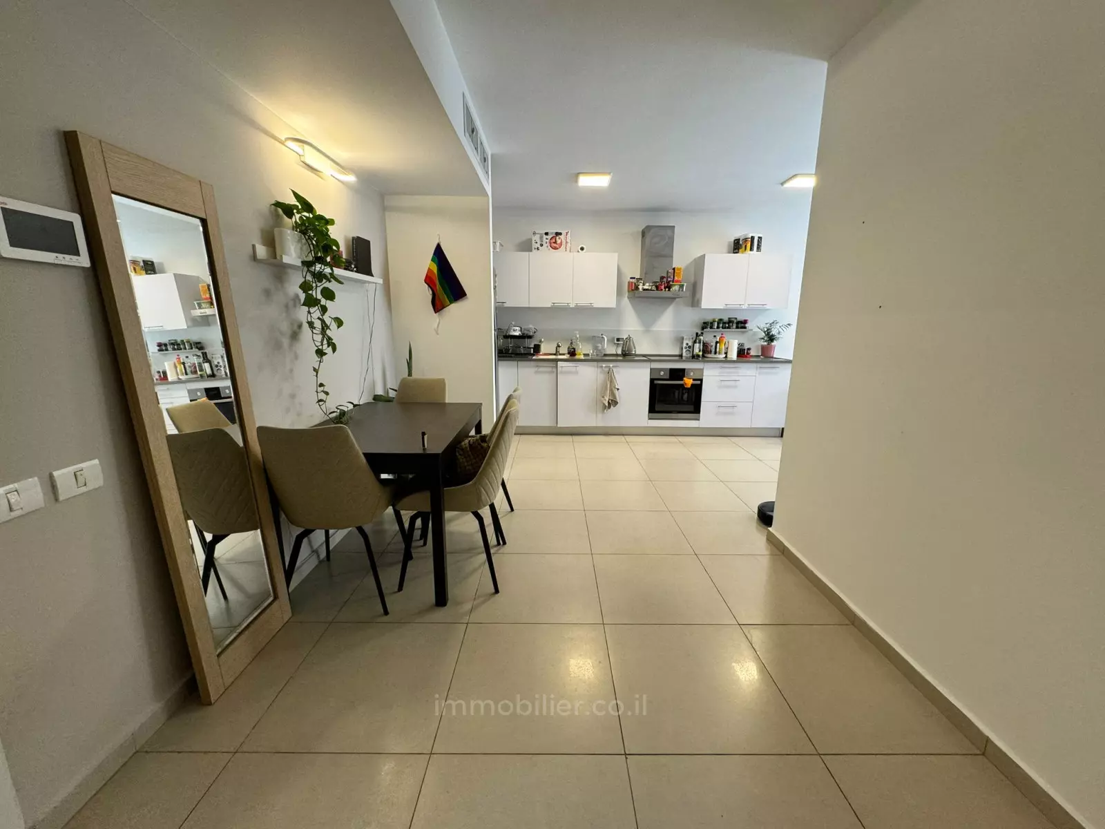 Apartment 3 rooms Tel Aviv City center 601-IBL-7