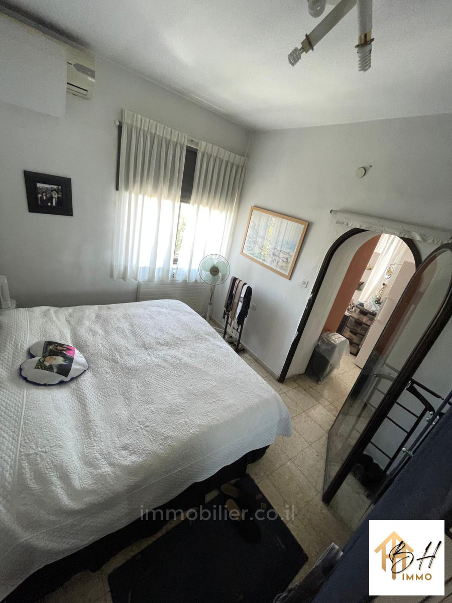 Apartment 10 Rooms Jerusalem Beit Vagan 630-IBL-3