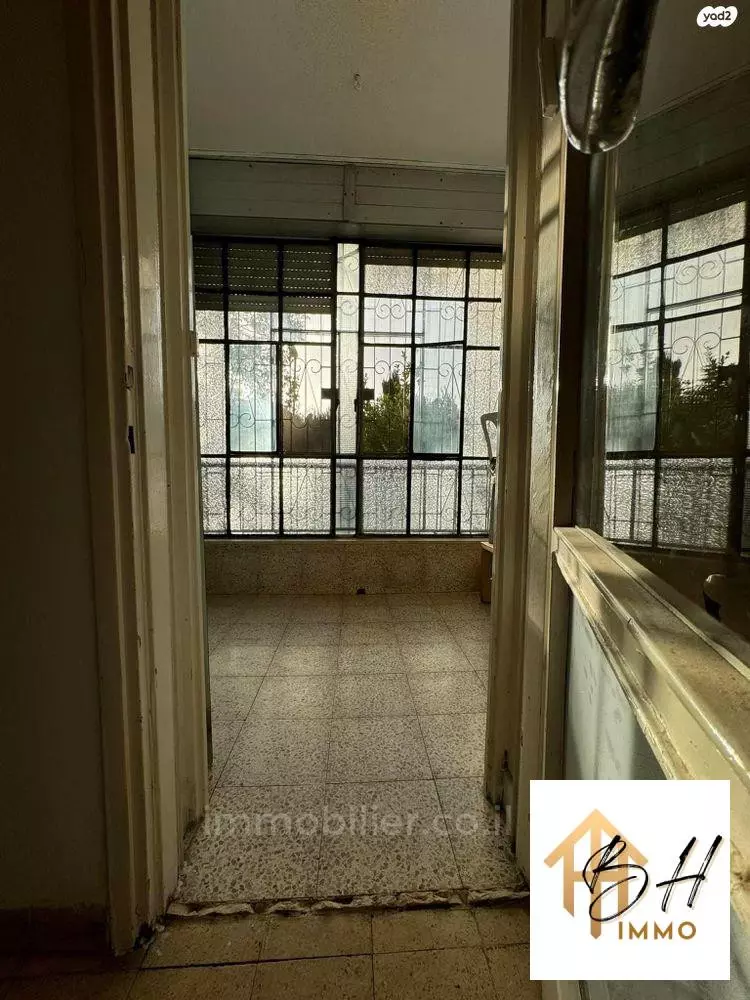 Apartment 4 Rooms Jerusalem Kiryat Yovel 630-IBL-5