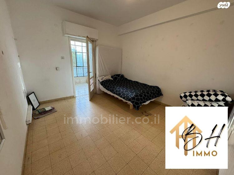 Apartment 4 Rooms Jerusalem Kiryat Yovel 630-IBL-5