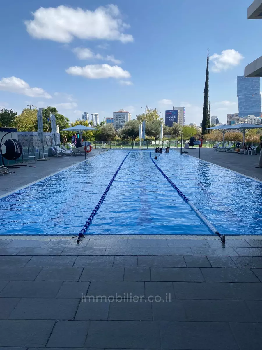 Apartment 6 rooms Tel Aviv Park Tzameret 633-IBL-12