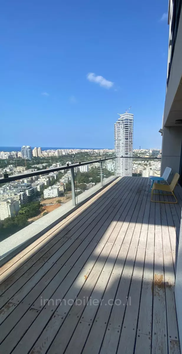 Apartment 6 rooms Tel Aviv Park Tzameret 633-IBL-12