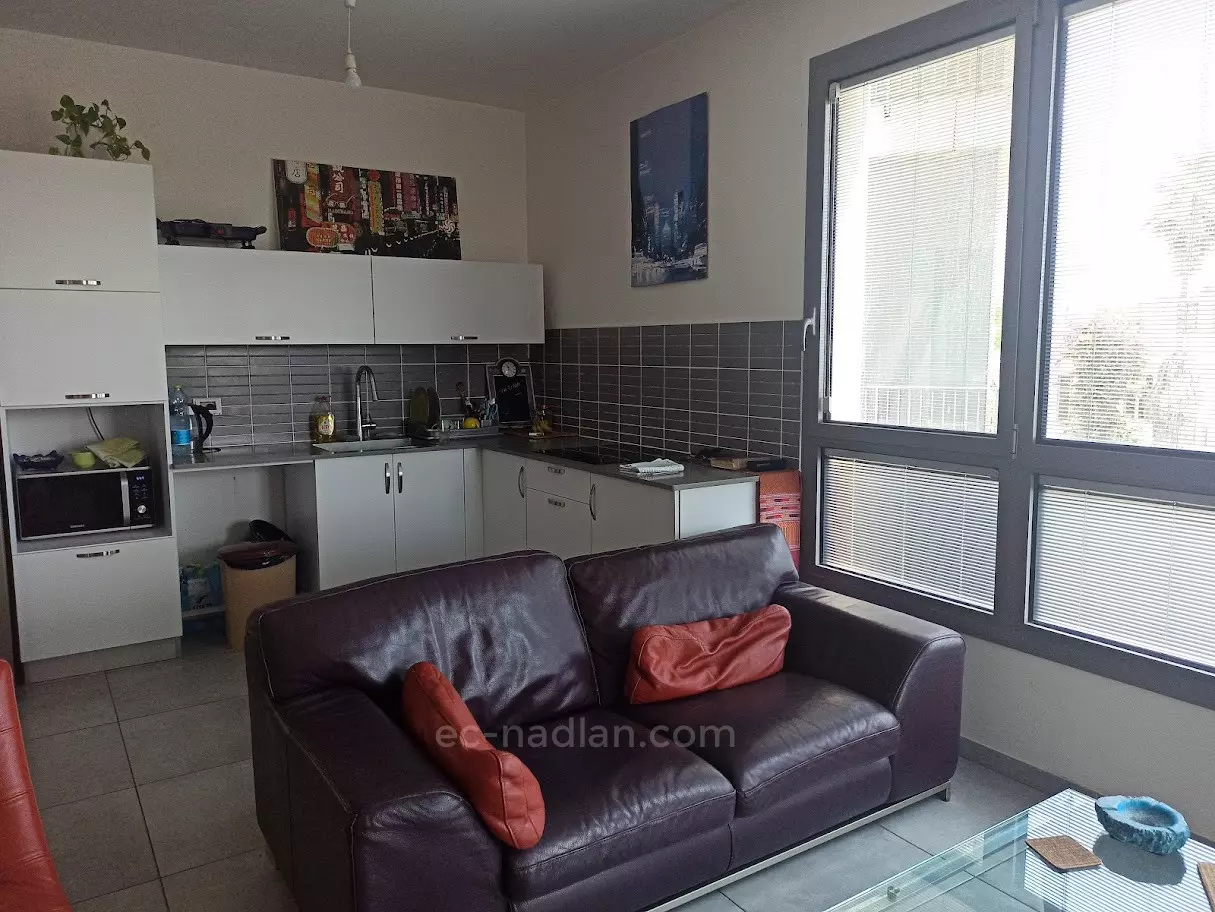 Apartment 3 rooms Tel Aviv Levontin 83-IBL-2537