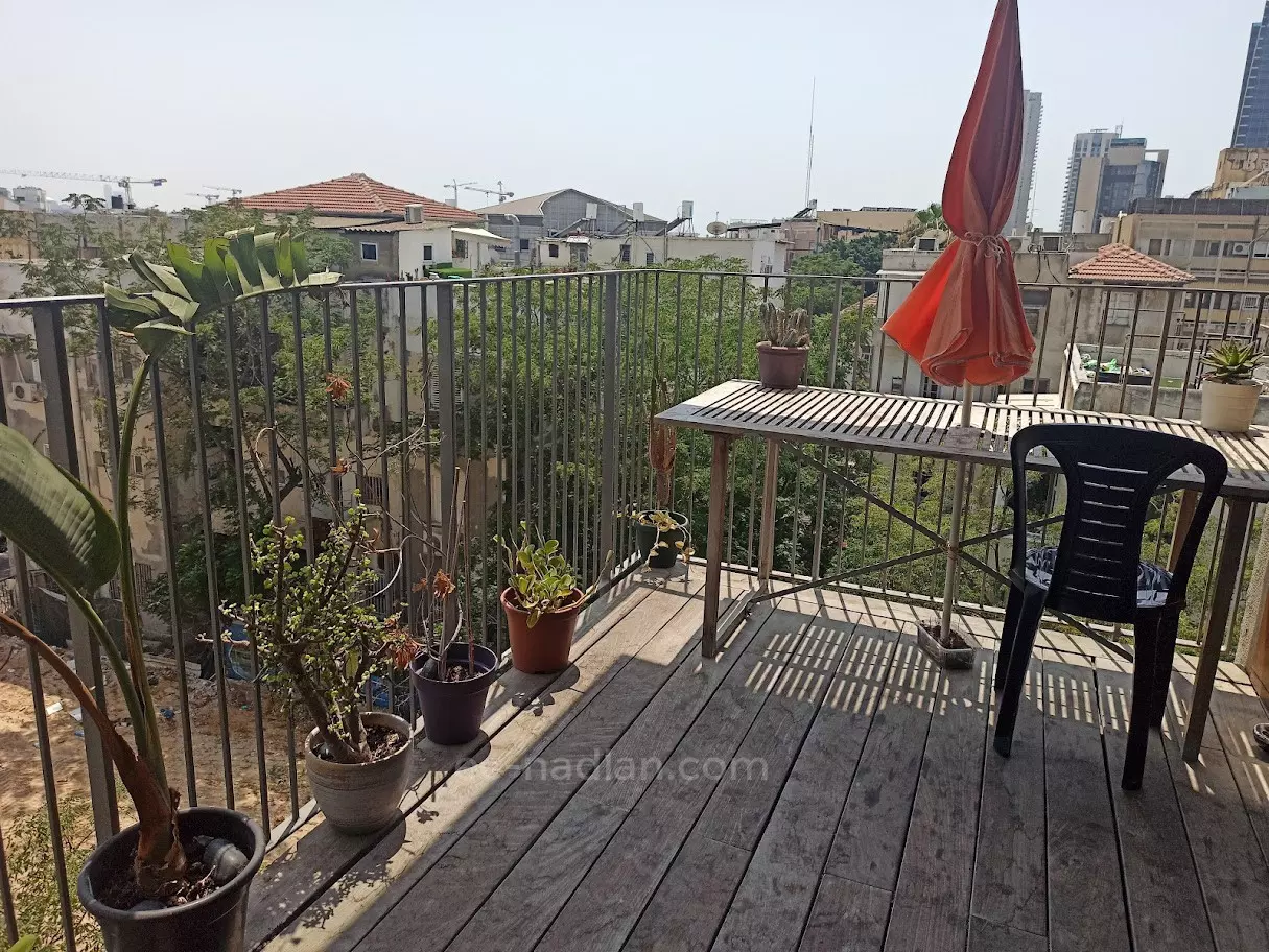 Apartment 3 rooms Tel Aviv Levontin 83-IBL-2537