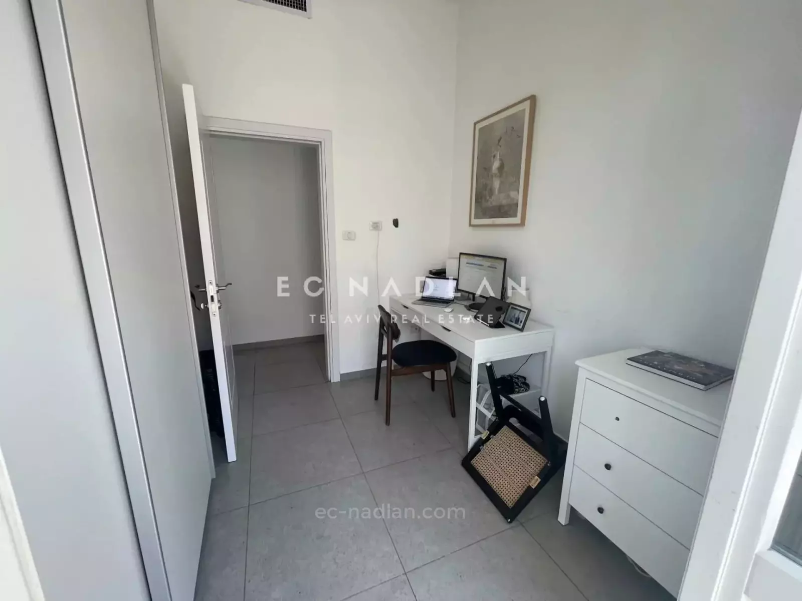 Apartment 3 rooms Tel Aviv Nahalat binyamin 83-IBL-2540