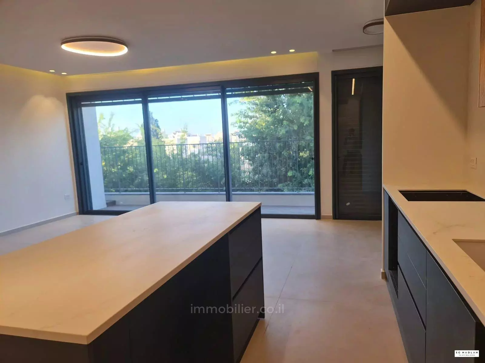 Apartment 4 Rooms Tel Aviv Nordau 83-IBL-2546