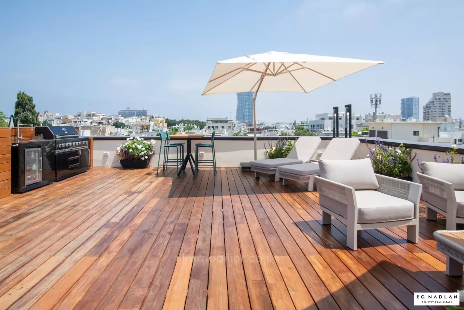 Penthouse 4 Rooms Tel Aviv quarter of the sea 83-IBL-2550